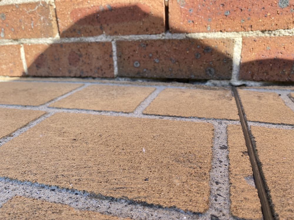 Base brickwork mortar eroded and friable in places, Horningsea Park, Cobbitty